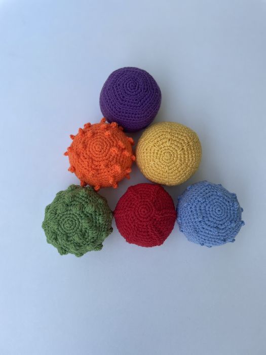 Монтесори тактилни топки