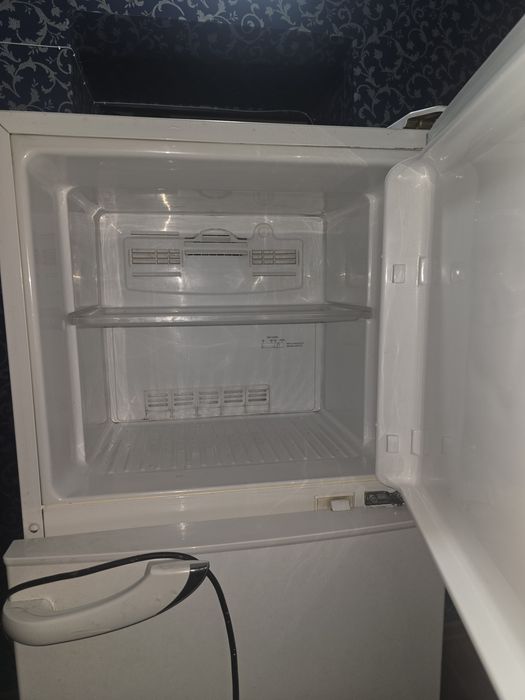 Срочно продам холодильник