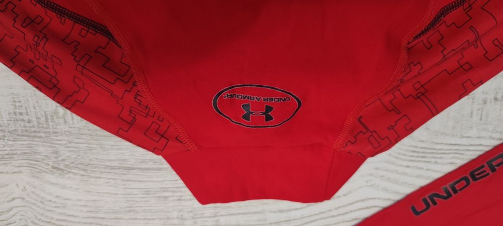 UNDER ARMOUR coldgear термоблуза