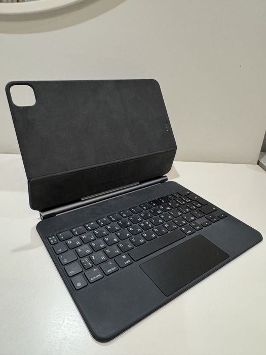 Magic Keyboard (Ipad 11 pro, 2022)