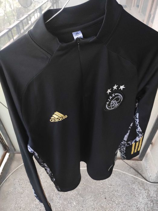 Футболни тренировъчни горници на Аякс Амстердам