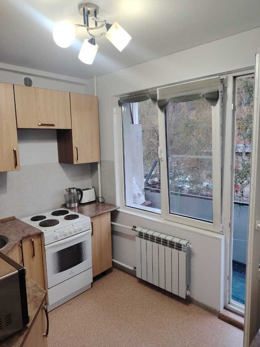 Продам 2-х квартиру 2/5эт, 51 кв.м, ул. Льва Толстого д.19