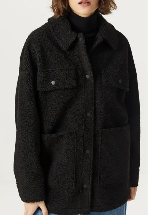 Продам куртку осень весна