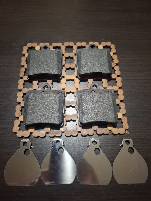 Накладки Задна Ос BOSCH Чисто Нови