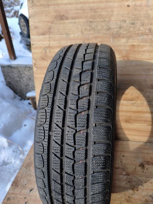 205 60 R16 Одиночка Зима