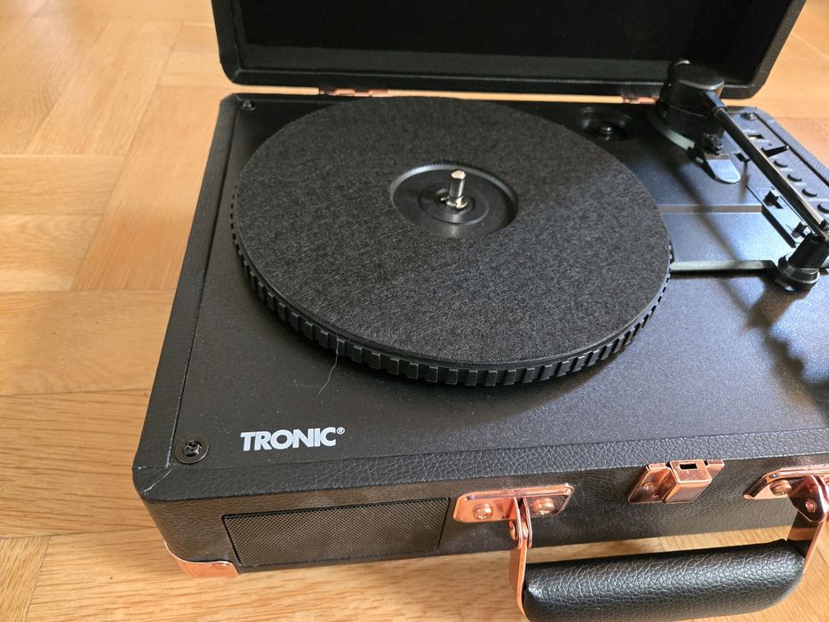 Грамофон TRONIC TPBTA1