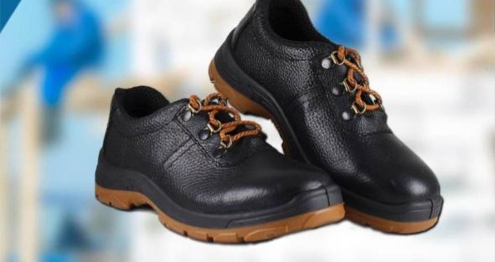 Спецобувь хархил ишлаб чикарамиз