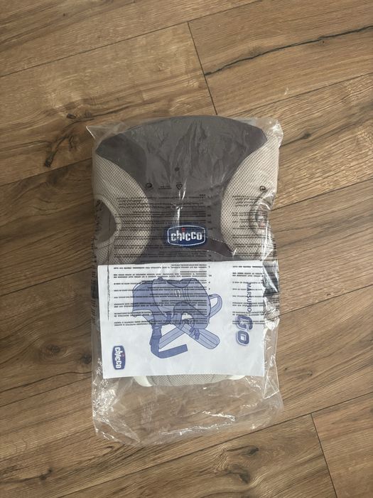 Marsupiu Chicco Go, 3.5 - 9kg Nou