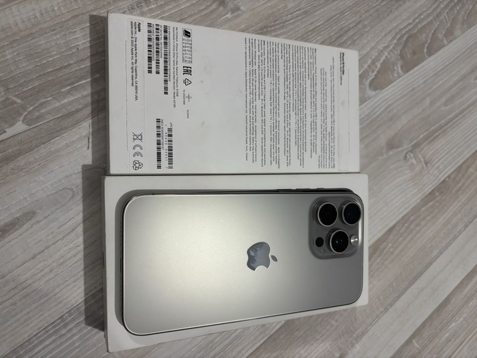 Айфон 15 про мах