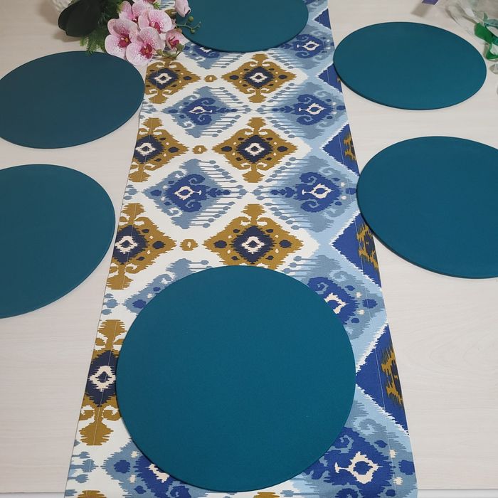 Раннер подтарелники