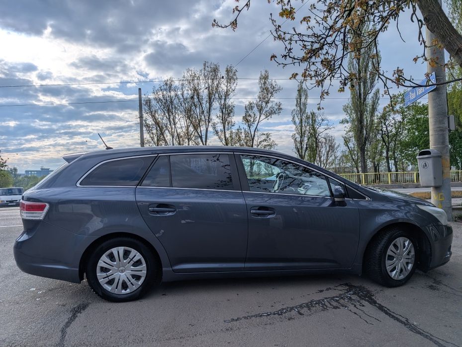 Toyota Avensis 2010 | Automată | 1.8 benzină | 140 CP | 217.971