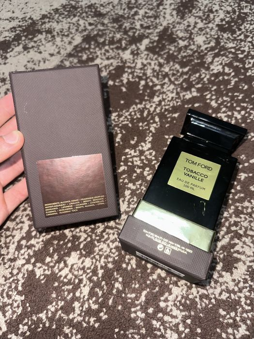Vând Tom Ford Tobacco Vanille – Eau de Parfum, 100 ml. Parfum elegant