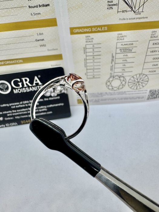 Сребърен пръстен с мойсанит (Диамант) 1 карат