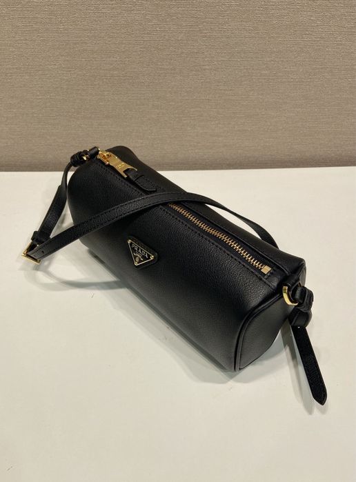 Prada дамска чанта