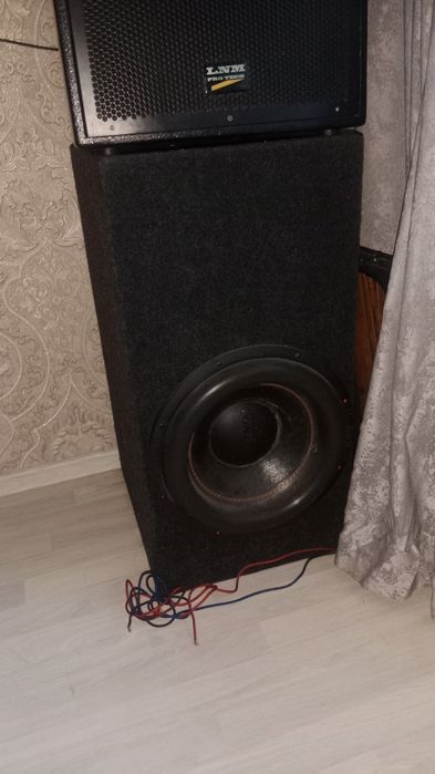 Продам Сабвуфер 15 на трубе