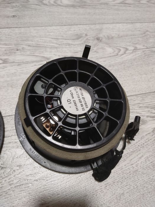 Задние колонки Мерседес W 210