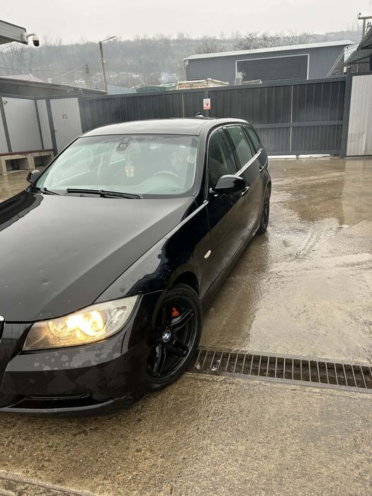 Vând sau Schimb Bmw E91 318D