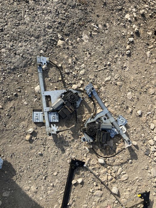 Ел механизми за Шкода Октавия 1