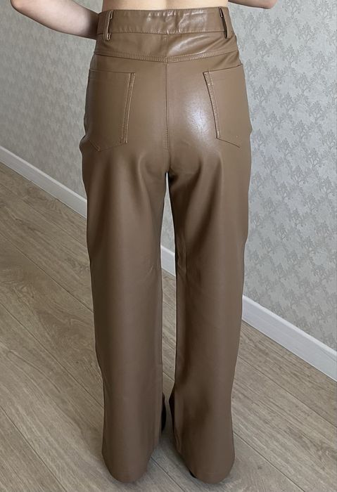 Брюки экокожа. Размер Л
