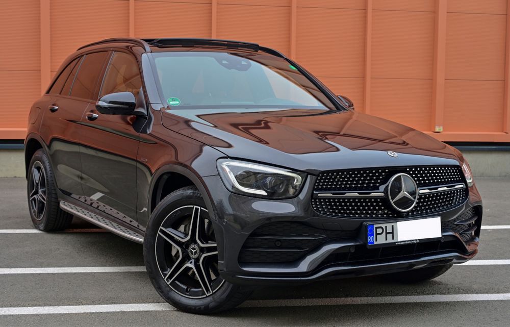Mercedes-Benz GLC Mercedes-Benz GLC 300e 4MATIC Plug-in Hybrid AMG Line | 2021/12 | 320