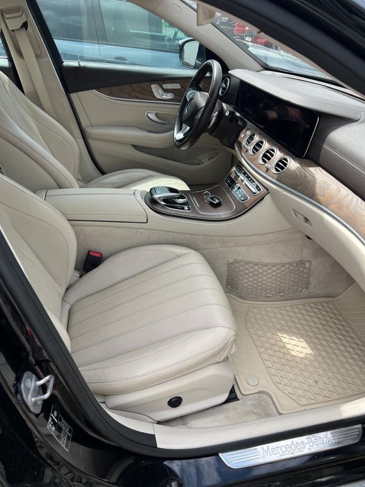 Mercedes E 220 D 4matic, avariat, AVARIATE