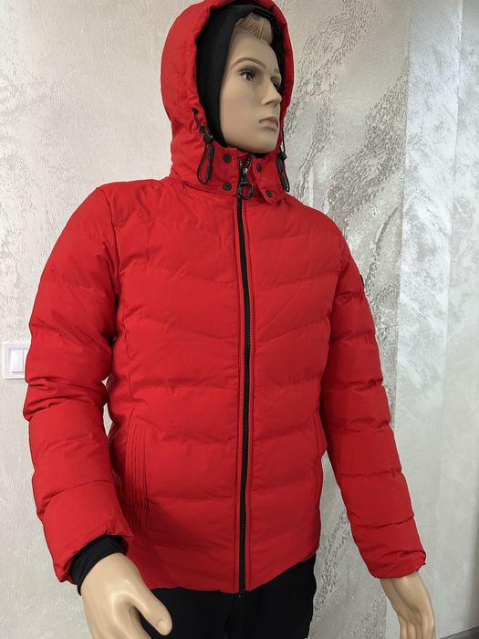 Яке GLB - червено, чисто ново не е носено