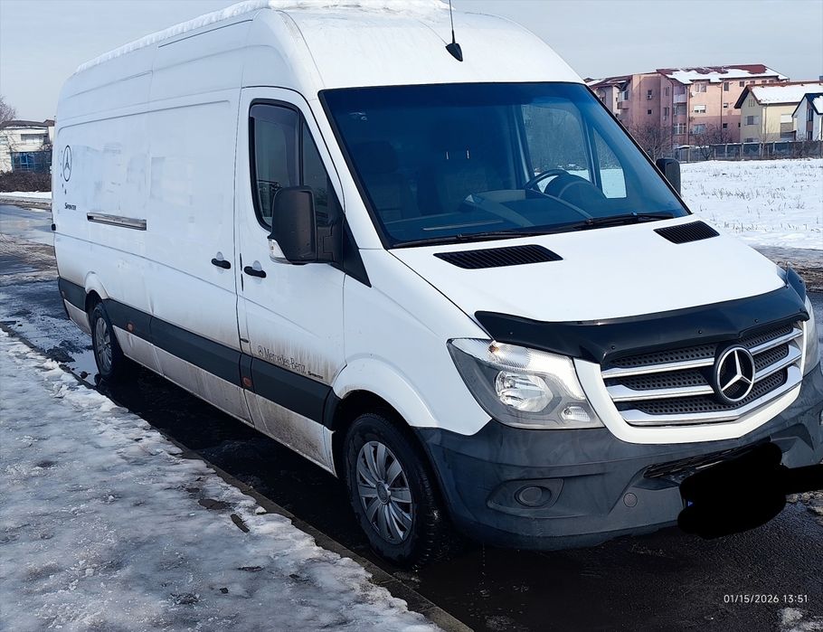 Închiriez autoutilitara microbuz duba transport marfa 3.5t Mercedes Sp