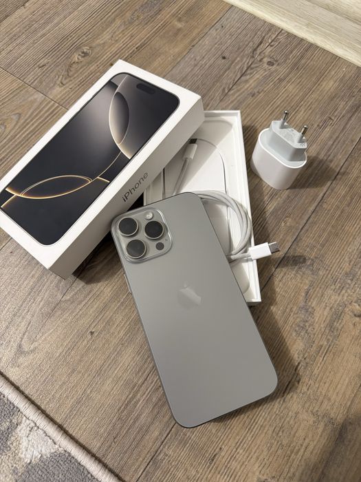 iPhone 16 Pro Max в хорошем состоянии