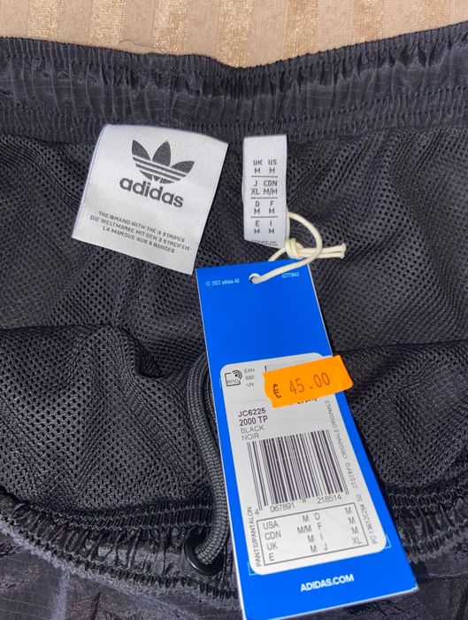 Adidas originals tracksuit/екип *ЧИСТО НОВ*