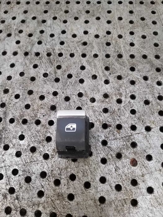 Buton geam electric dreapta spate audi a4 b9 8w break 4m0959855