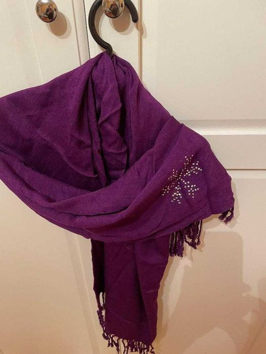 Fulare subtiri colorate mai multe modele fiecare se vand separat