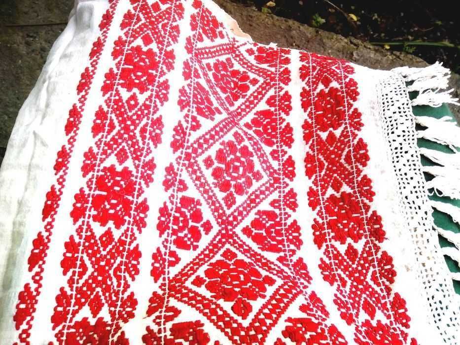 Ștergar /Prosop traditional, țesut si cusut manual, cu dantela macrame