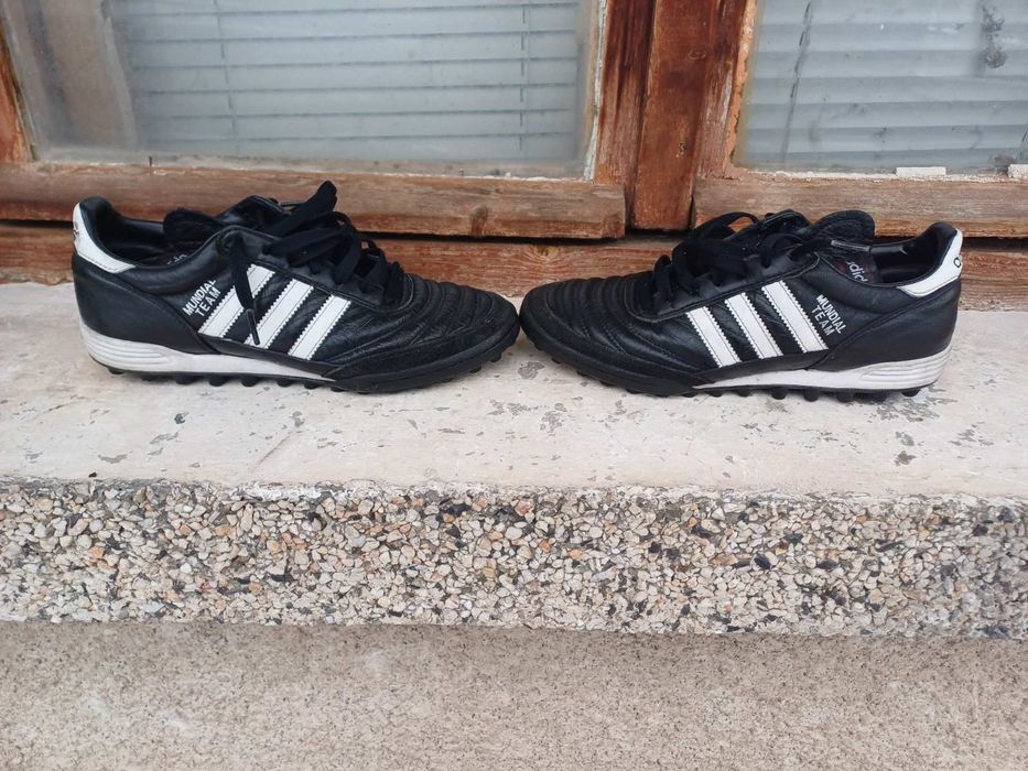 Продавам Стоножки  Copa Mundial team