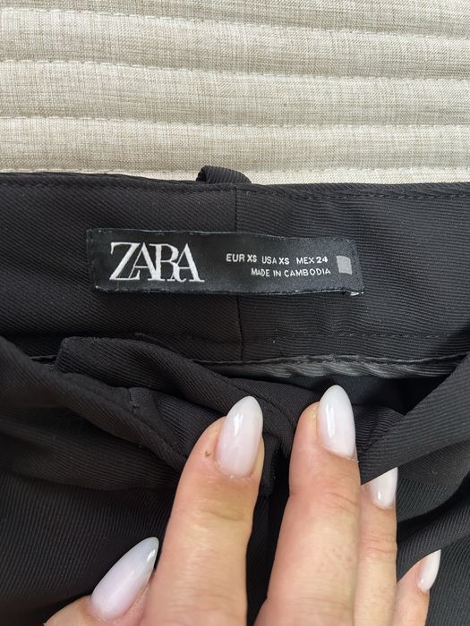 Панталони Zara 30€