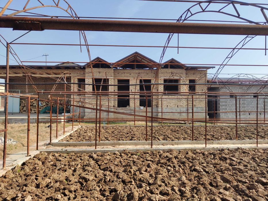 14 sotixli uy sotiladi, tayyor biznesi bilan!