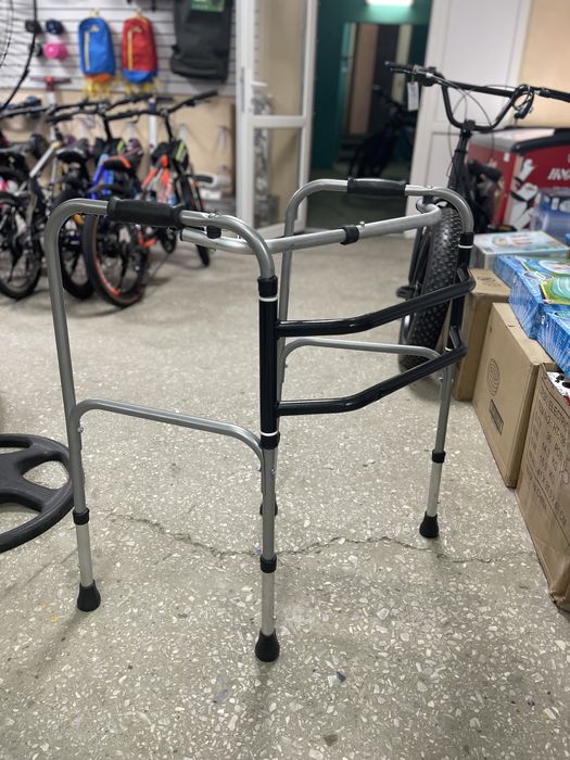 Кресло туалет/ костыль/ ходунки для инвалидов