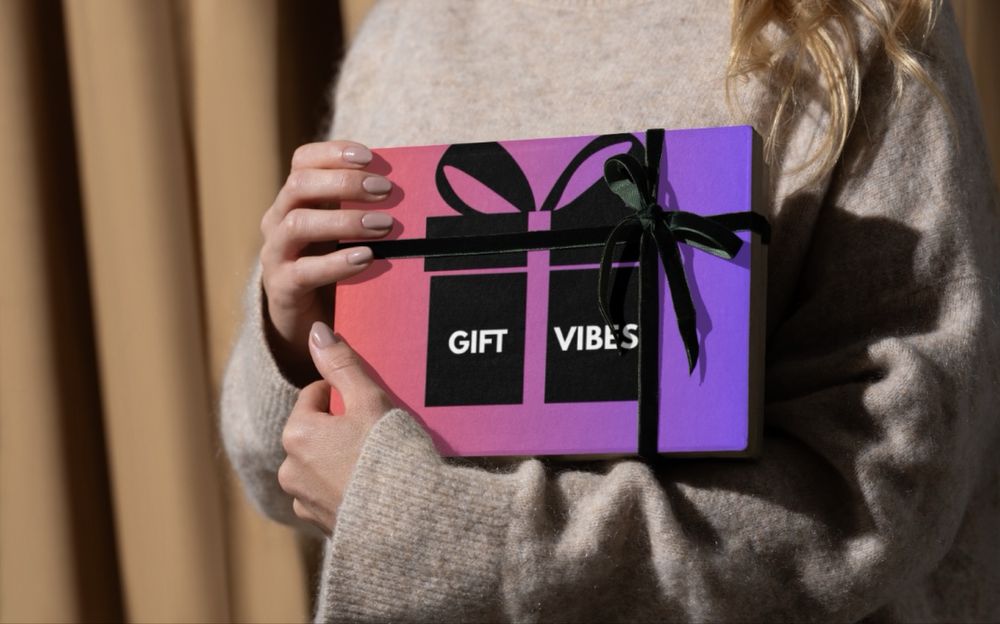 Колие с послание подарък