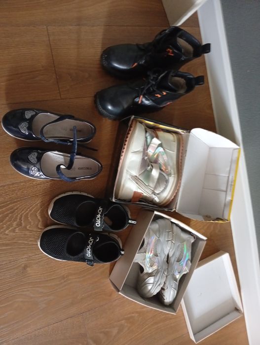 Обувь на девочку 33размер