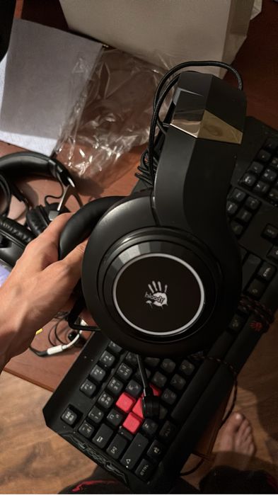 Продам игровые наушники