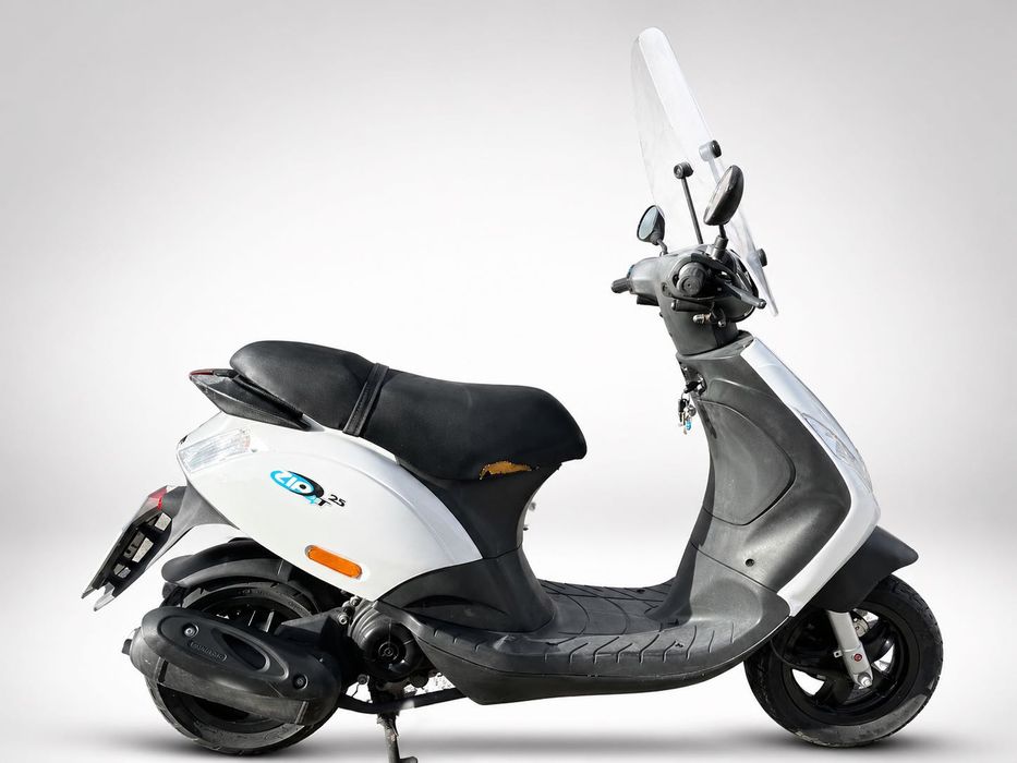 Piaggio C25DM 49cc – 2014 – 4.588 km Înmatriculat scuter