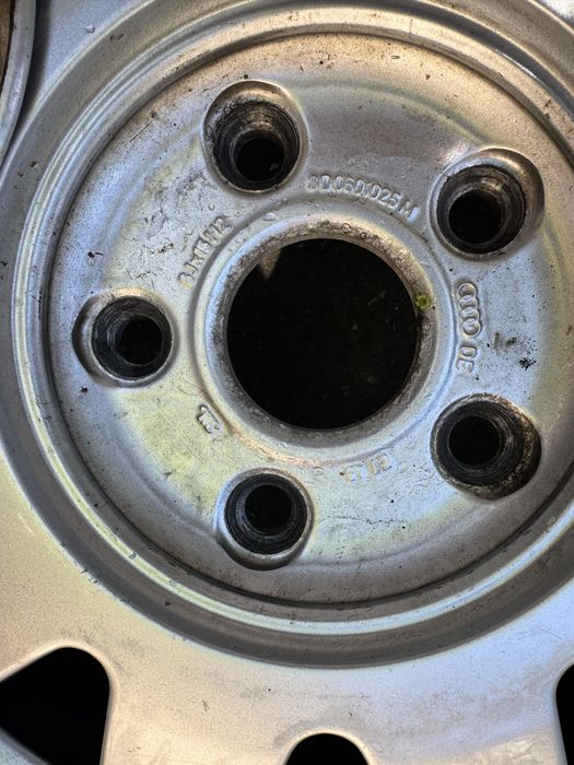 Оригинални алуминиеви джанти Audi 15” (5x112, ET45)
