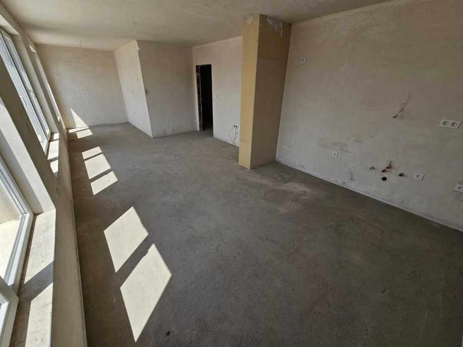 Продава се Тристаен апартамент в Пловдив, Южен - 172 кв.м за 756 €/кв.м - Снимка #5