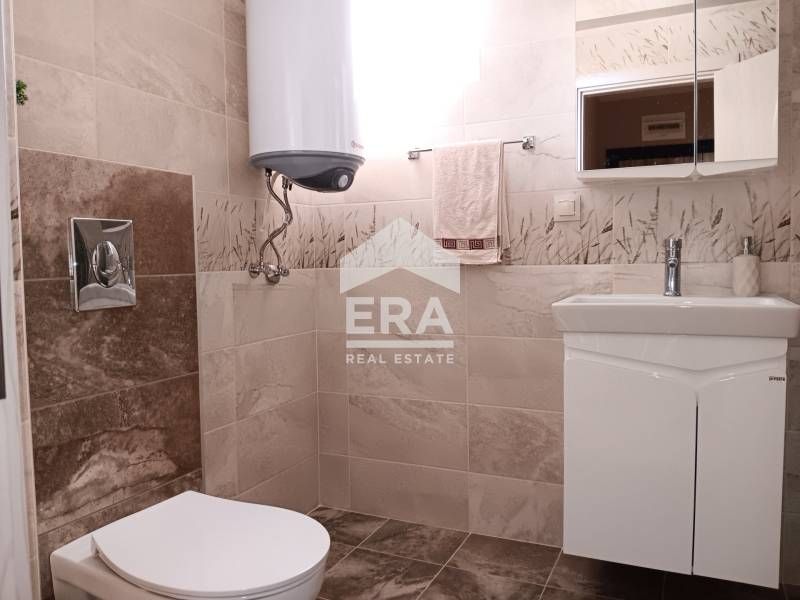 Двустаен, обзаведен, югозападен апартамент под наем, в новопостроена с