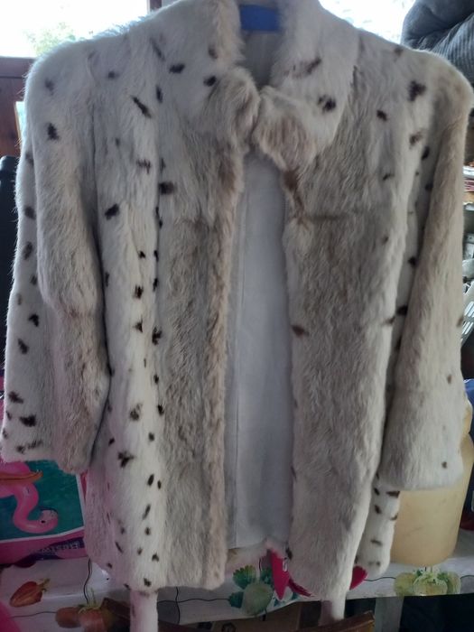 Продам недорого шубы