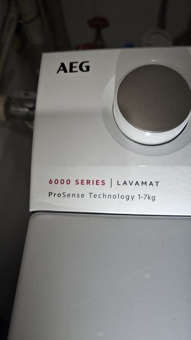 Продавам перална AEG 6000 Series / Lavamat / Горно зареждане.