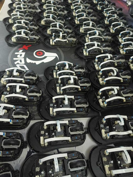 Продам мышку Logitech super light, HyperX для профисионалов