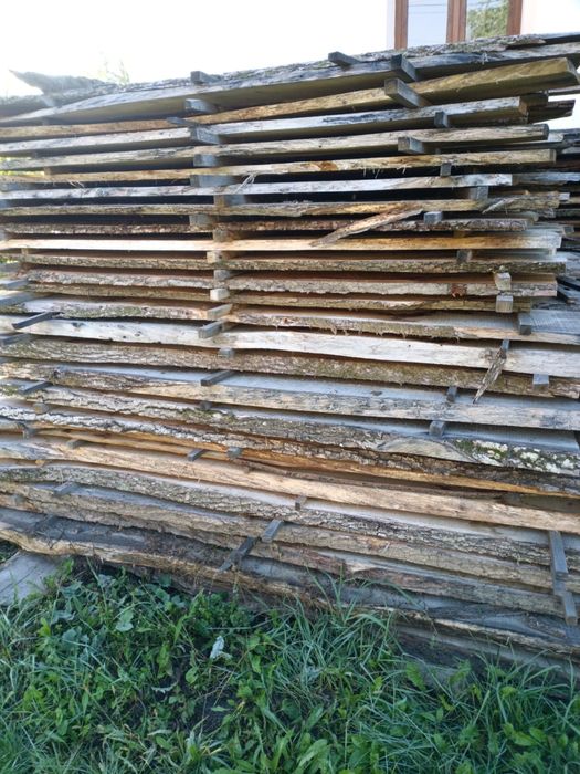 Vând scândură și cherestea.