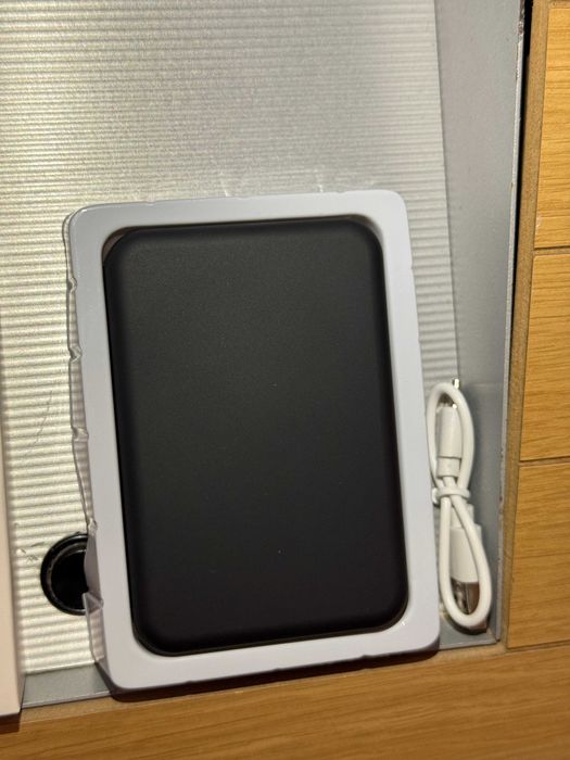 Powerbank MagSafe 10000 mAh, negru, nou in cutie