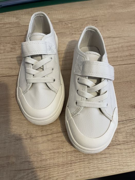 Adidasi H&M albi unisex