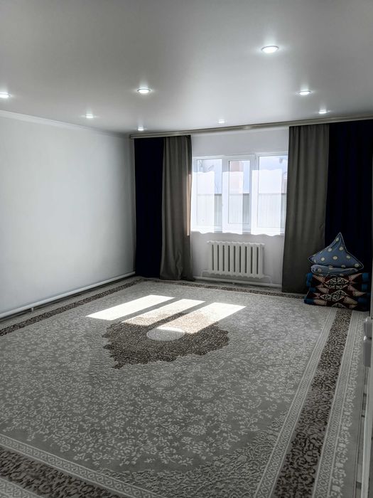 Продам квартиру .